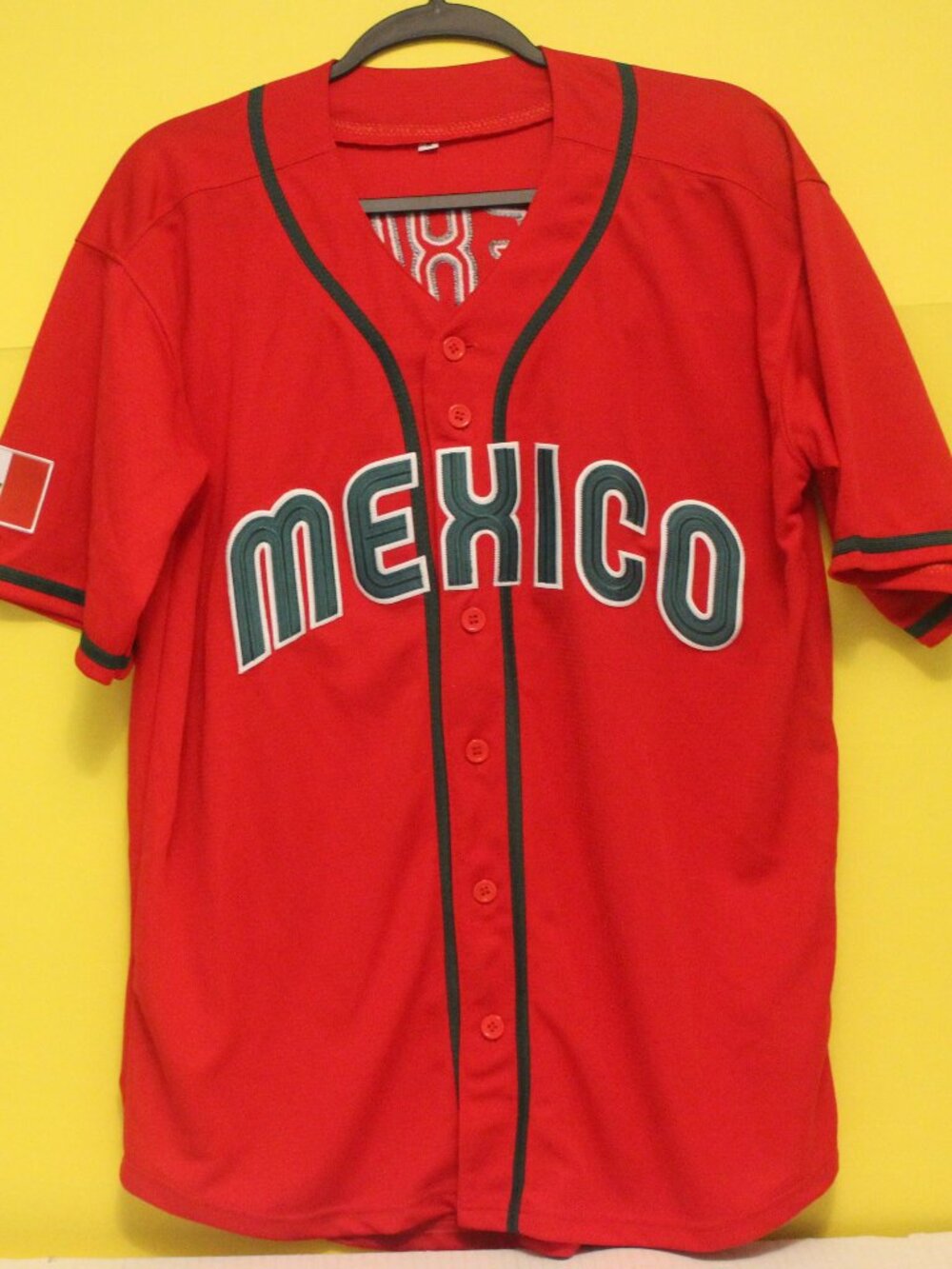 MEXICO BASEBALL NATIONAL TEAM JERSEY SIZE M  (#1)    READ THE DESCRIPTION